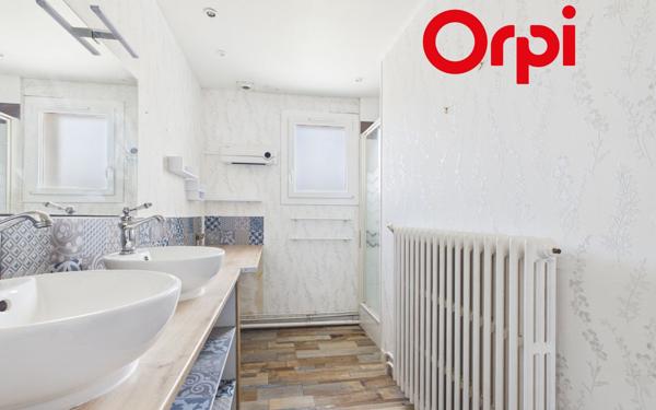 Maison à vendre    4 pièces •  Bernay