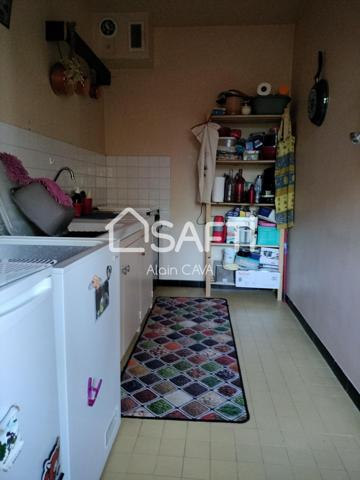 Appartement T2 de 43m² en rez de chaussée avec balcon, cave et petit jardin commun