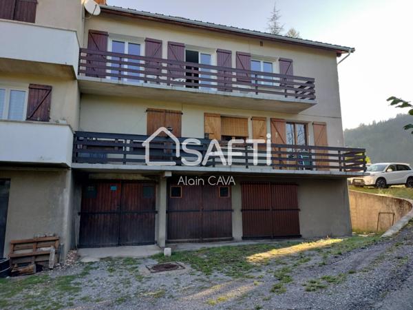 Appartement T2 de 43m² en rez de chaussée avec balcon, cave et petit jardin commun