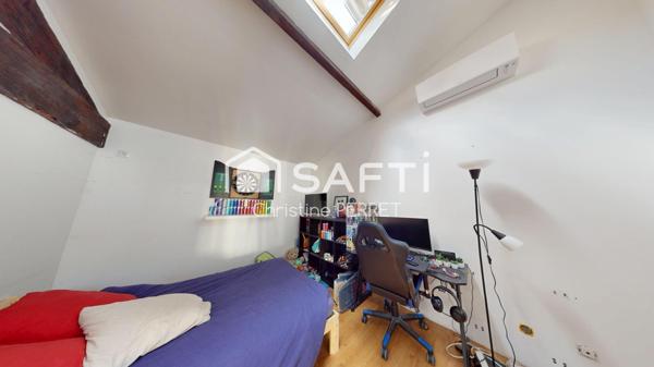 Magnifique loft  154 m2 type loft en plein cœur de Bordeaux avec grand garage