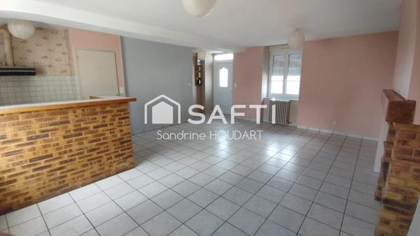 Maison en plein centre de Landisacq