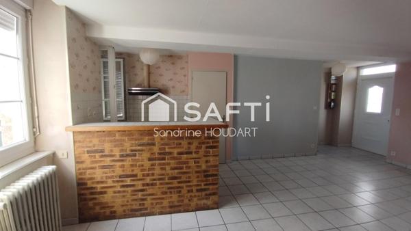 Maison en plein centre de Landisacq