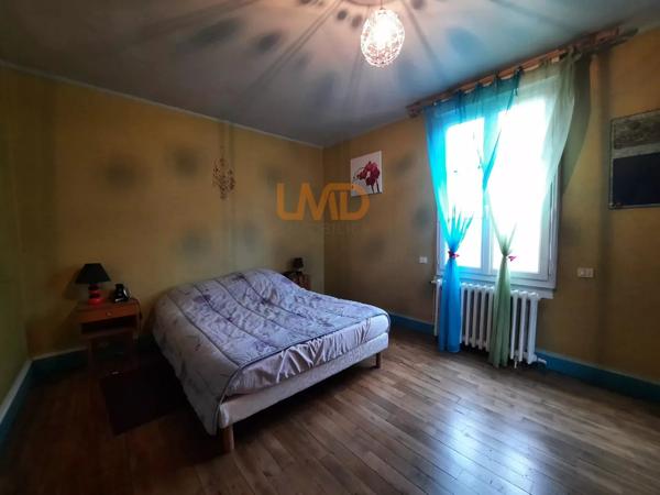 Maison de village à Mondoubleau, 95 m², 2 chambres