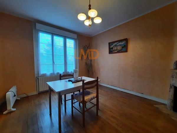 Maison de village à Mondoubleau, 95 m², 2 chambres