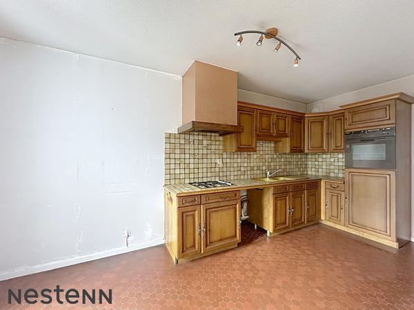 Appartement de Type 3 - 2 chambres - dernier étage avec balcon