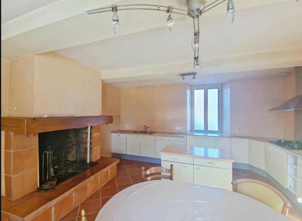 Maison de campagne tout confort avec atoûts de la ville