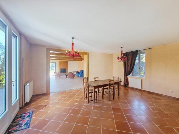 Maison de campagne tout confort avec atoûts de la ville