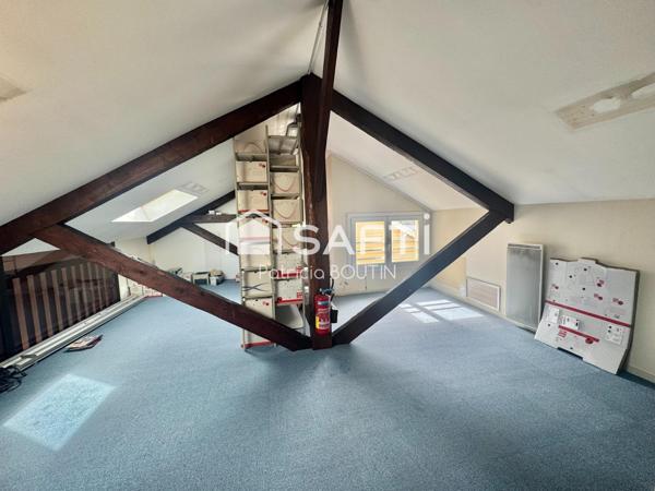 LOCAL PROFESSIONNEL – PLACE DE LA BRÈCHE, NIORT