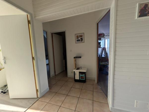 MELRAND GRANDE MAISON DE 180m² ENVIRON DE 8 PIÈCES PARCELLE DE 6320M² ENVIRON PISCINE ET GRAND GARAGE