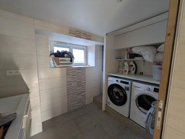 MELRAND GRANDE MAISON DE 180m² ENVIRON DE 8 PIÈCES PARCELLE DE 6320M² ENVIRON PISCINE ET GRAND GARAGE