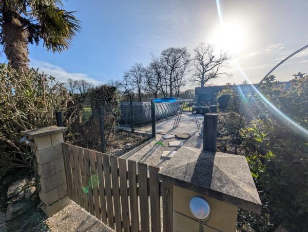 MELRAND GRANDE MAISON DE 180m² ENVIRON DE 8 PIÈCES PARCELLE DE 6320M² ENVIRON PISCINE ET GRAND GARAGE