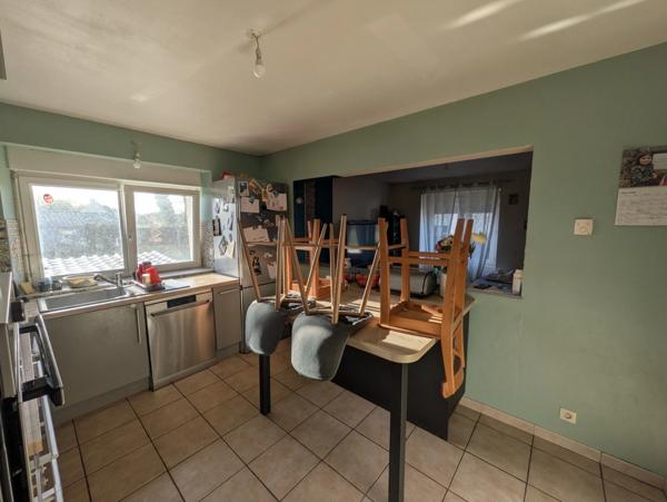 MELRAND GRANDE MAISON DE 180m² ENVIRON DE 8 PIÈCES PARCELLE DE 6320M² ENVIRON PISCINE ET GRAND GARAGE