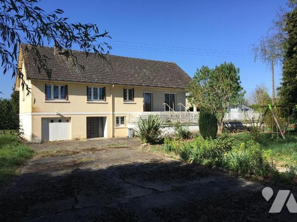 Pavillon individuel de 205m2 habitable et une surface au sol de 168.65m2

Pavillon sur sous s...