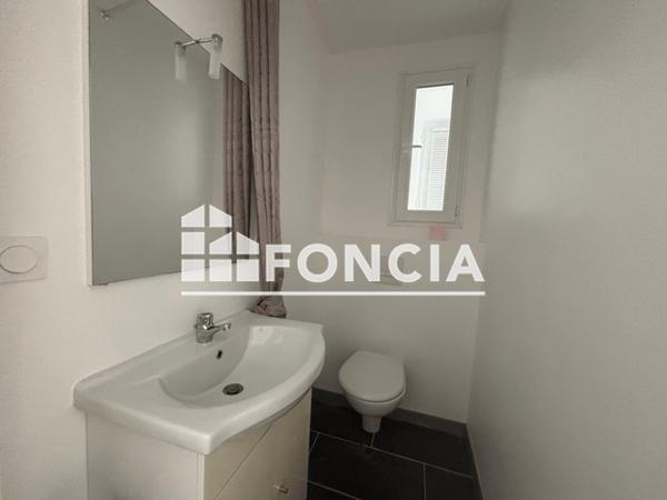 Location Local commercial 1 pièce 24 m² - RDC Saint Jean De Luz 64500