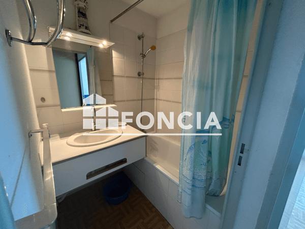 Location Appartement meublé 2 pièces 36.51 m² - 31 AVENUE DU LAZARET La Rochelle 17000