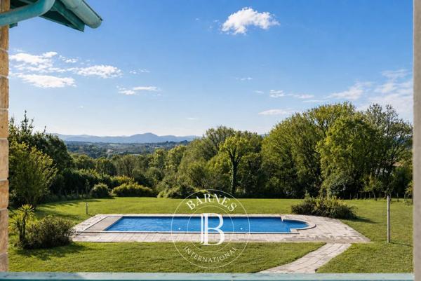 Arcangues, Maison 6 Chambres -  312 m² à vendre