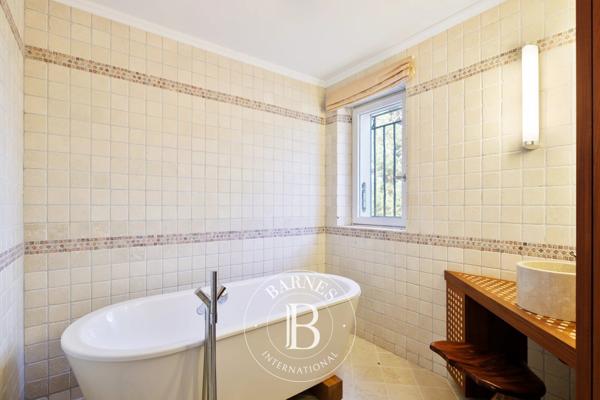 Arcangues, Maison 6 Chambres -  312 m² à vendre