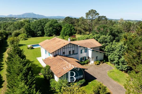 Arcangues, Maison 6 Chambres -  312 m² à vendre