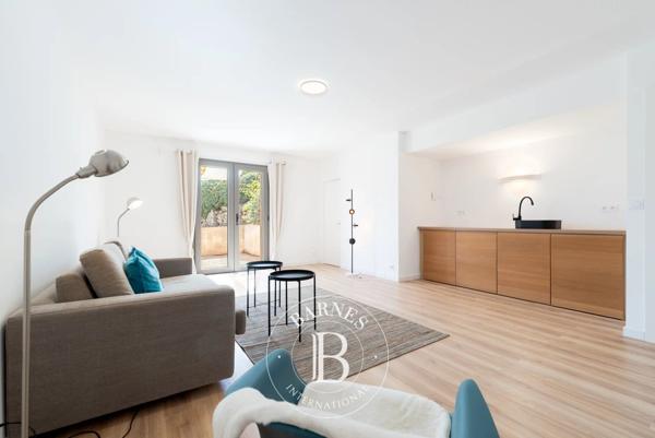 Biot, Villa 6 Chambres -  376 m² à vendre