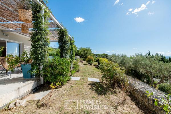 Maison contemporaine avec studio et vue exceptionnelle