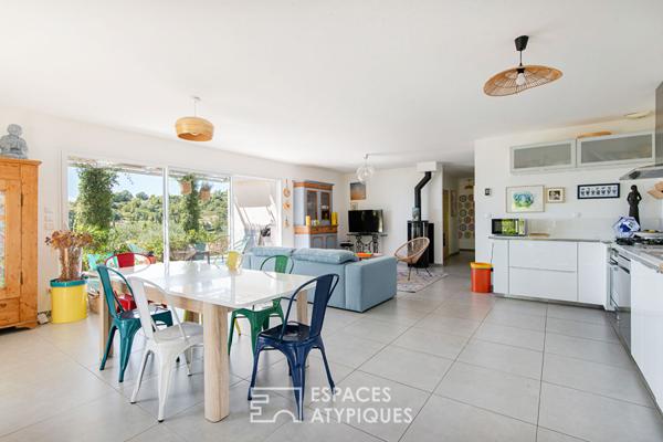 Maison contemporaine avec studio et vue exceptionnelle