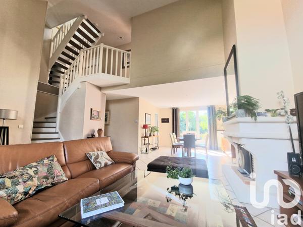 Maison à vendre 6 pièces 191 m² Mennecy