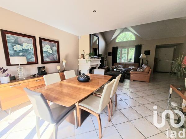 Maison à vendre 6 pièces 191 m² Mennecy