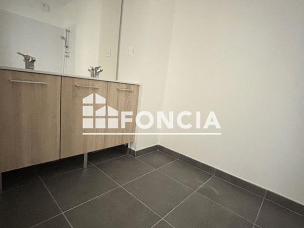 Location Appartement 4 pièces 78.8 m² - 9 AVENUE EISENHOWER Avignon 84000