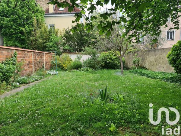 Maison traditionnelle 6 pièces de 129 m² à Villemomble (93250)