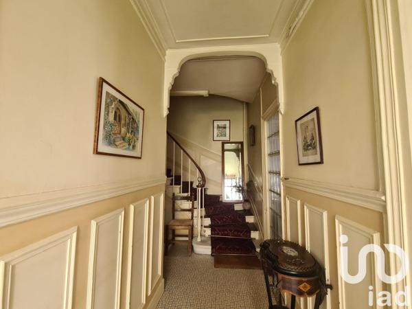 Maison traditionnelle 6 pièces de 129 m² à Villemomble (93250)