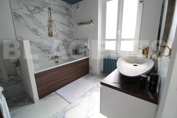 Maison de charme avec piscine et dépendance – Mortcerf