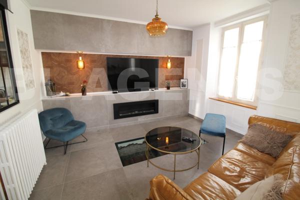 Maison de charme avec piscine et dépendance – Mortcerf