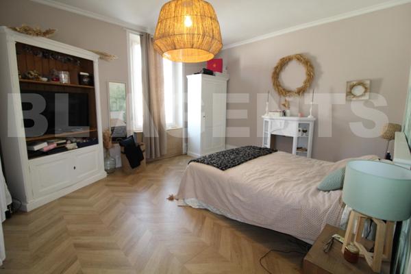 Maison de charme avec piscine et dépendance – Mortcerf