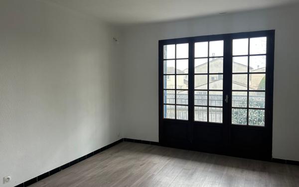 Maison à louer    7 pièces • 146,46 m2 Manduel