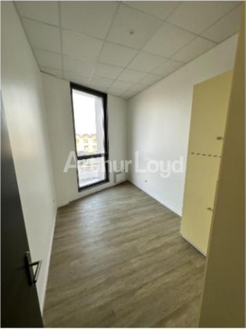 Bureau à louer Lesquin espace de vie et proximité axes routiers