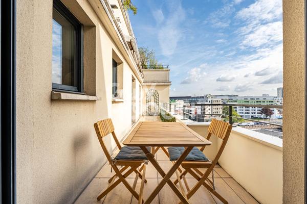 Appartement Asnieres Sur Seine 4 pièces 93.97 m2 avec terrasse et parking