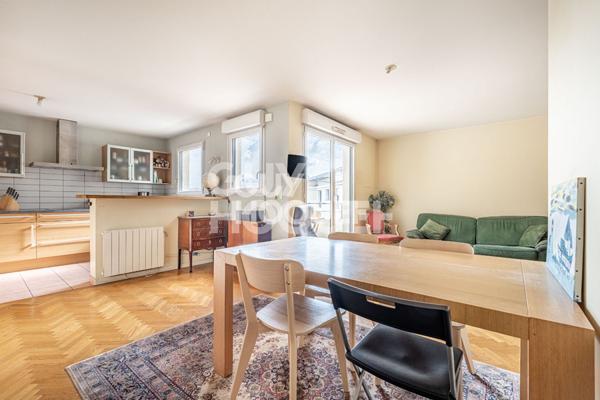 Appartement Asnieres Sur Seine 4 pièces 93.97 m2 avec terrasse et parking