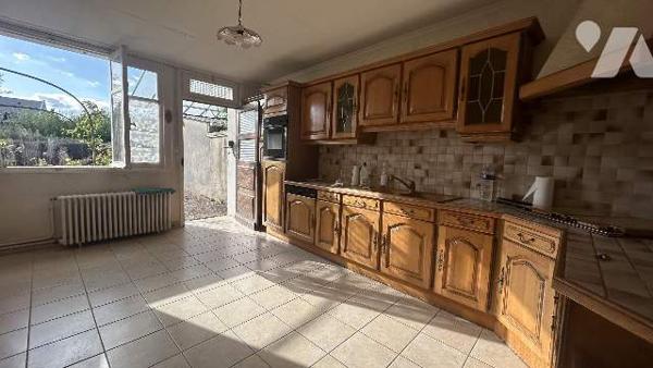 CENTRE VILLE, MAISON 85 m² hab, accès PLAIN PIED