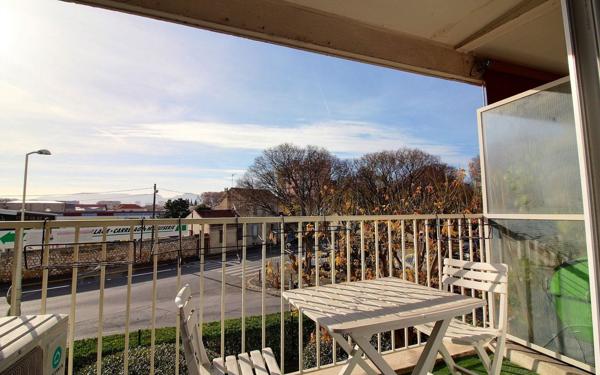 Appartement à louer    2 pièces • 43 m2 Marseille 10