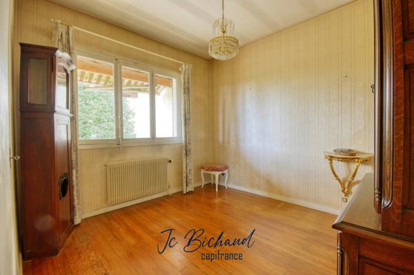 Maison de 250m2 au fort potentiel avec sous-sol de 80m2