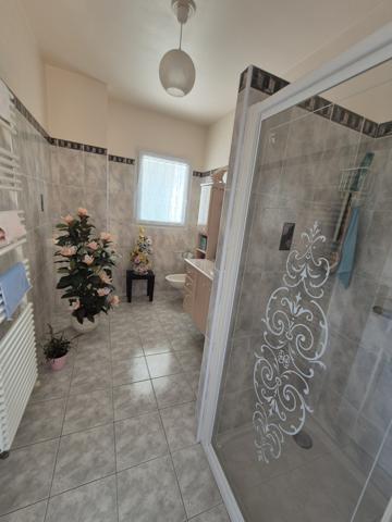 Maison 4 pièce(s) 3 chambre(s) 150 m²