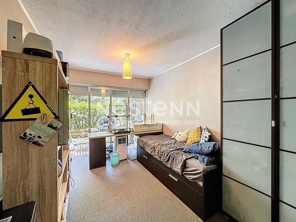 Appartement Rez-de-jardin avec double jardin- Grasse 4 pièce(s) 72 m2, Piscine, Gardien, Proche commerces et commodités