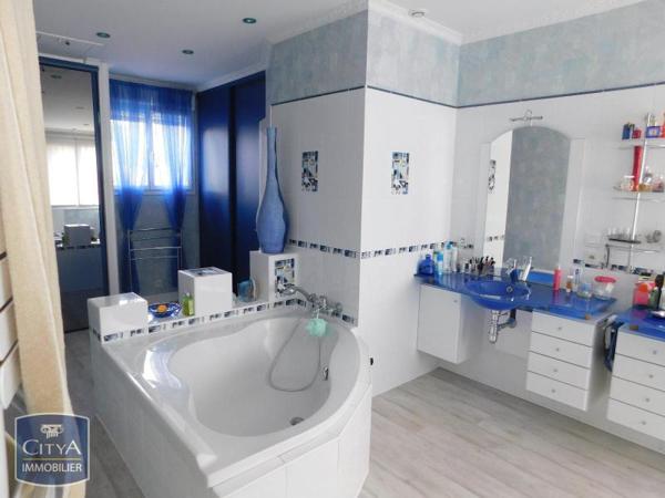 Vente maison Cluny (71250) 7 pièces 280m²