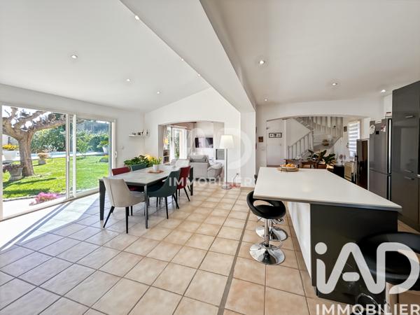 Maison à vendre 4 pièces 121 m² Tarascon
