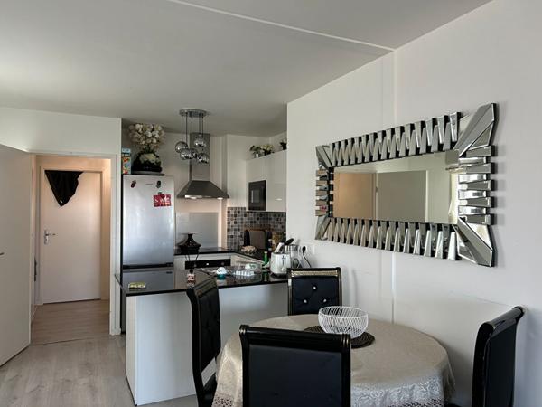 Appartement 4 pièce(s) €371 000 ** - Référence 4397