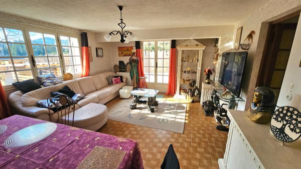 Maison dans quartier résidentiel avec possibilité d'extension