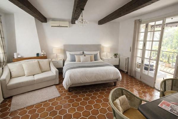 Maison dans quartier résidentiel avec possibilité d'extension