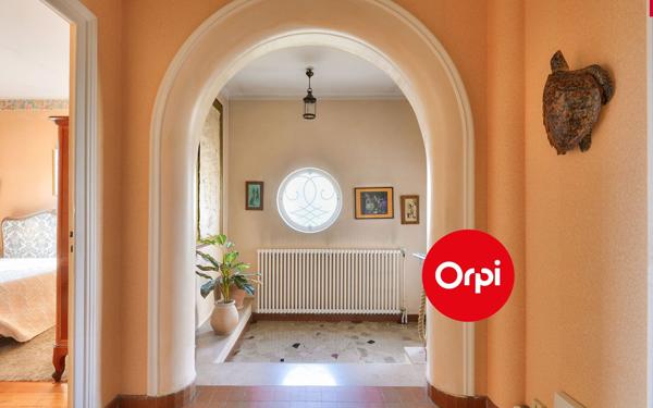 Maison à vendre    6 pièces • 162 m2 Saint-Priest