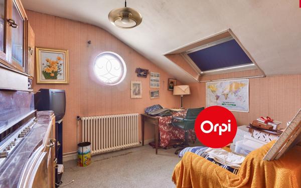 Maison à vendre    6 pièces • 162 m2 Saint-Priest