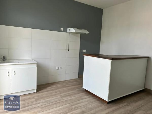 Appartement à louer 3 pièces 70.35m² Clermont-l'Hérault (34800)